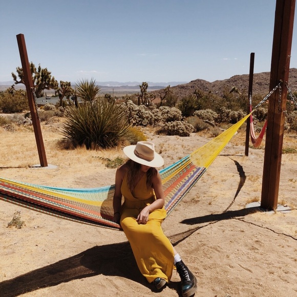 Meet your Posher, Elizabeth - Picture 6 of 6